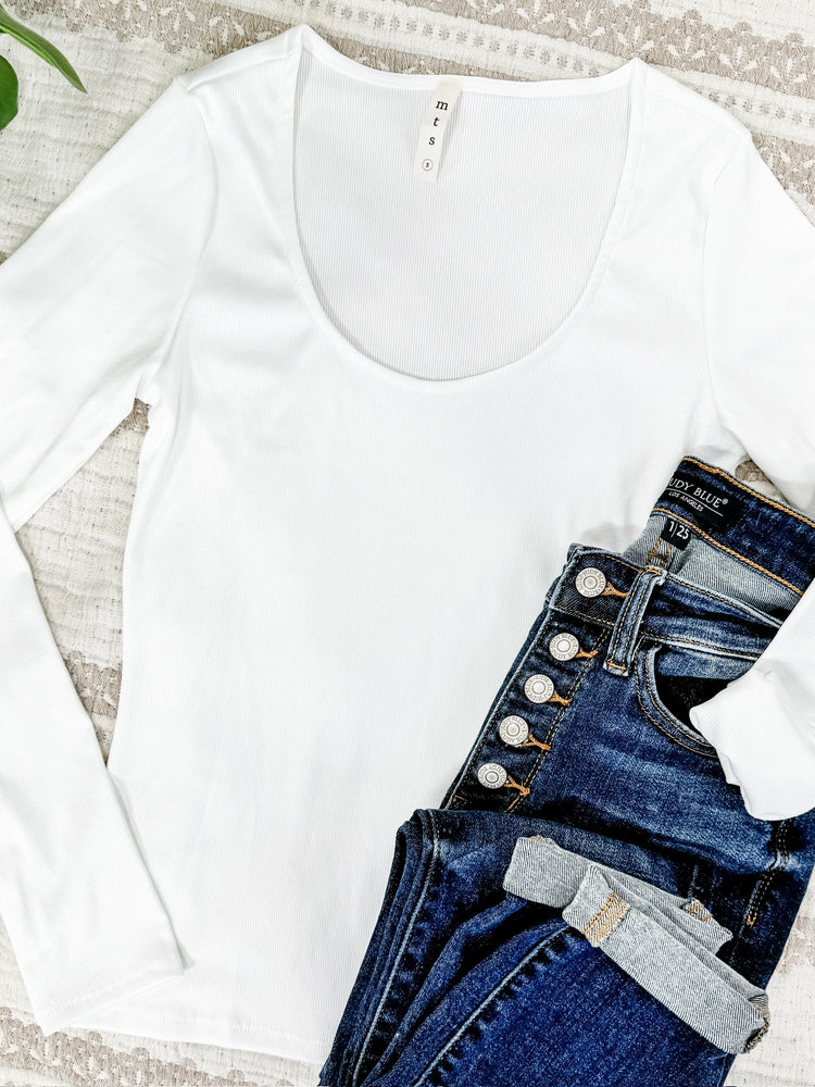 Ribbed Scoop Neck Stretchy Top In White