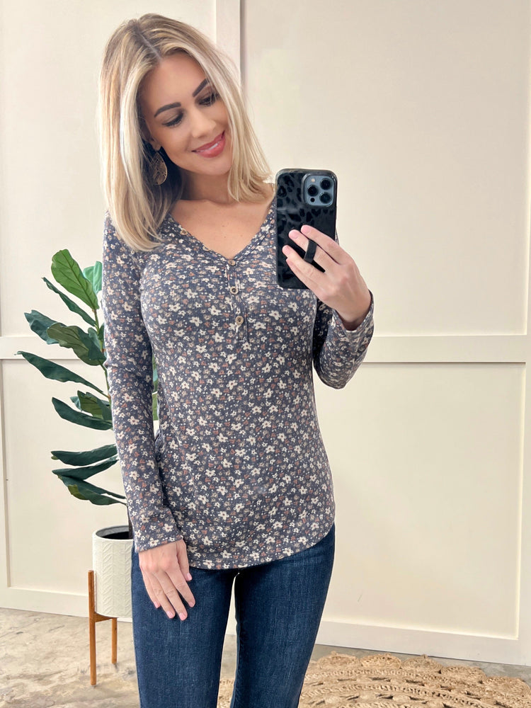 Button Front Floral Henley Top In Navy