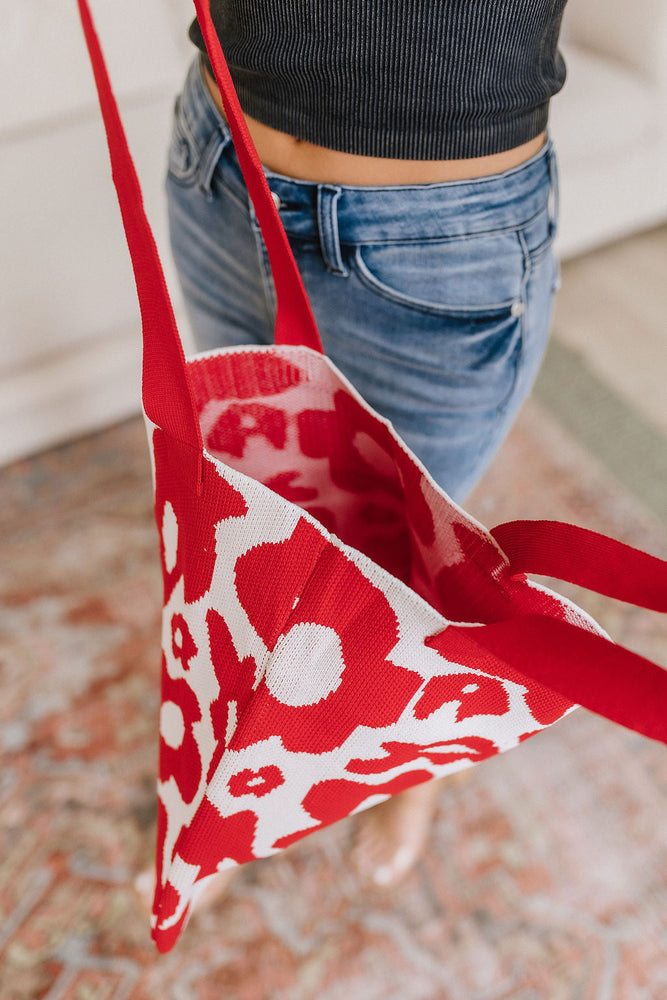 Lazy Daisy Knit Bag in Red