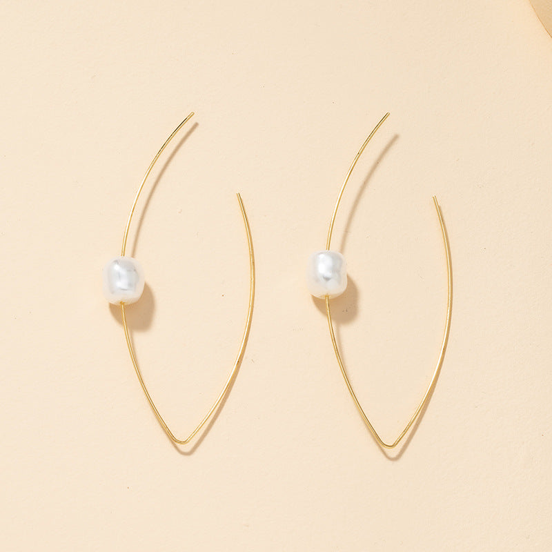 Modern Darling Pearl Earrings