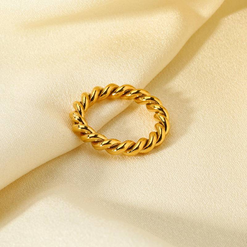 18K Gold Plated Woven Twist Ring (With Box)